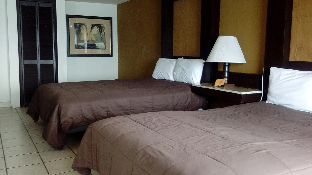 Hotel Calafia Росарито Екстериор снимка